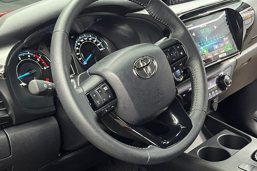 Used 2025 Toyota Hilux Conquest 2.4 4x2 A/T