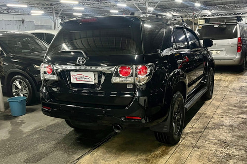 Second hand 2015 Toyota Fortuner Dsl AT 4x2 2.5 V 