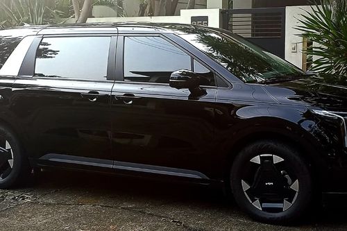 2nd Hand 2025 Kia Carnival 1.6 EX Turbo Hybrid AT