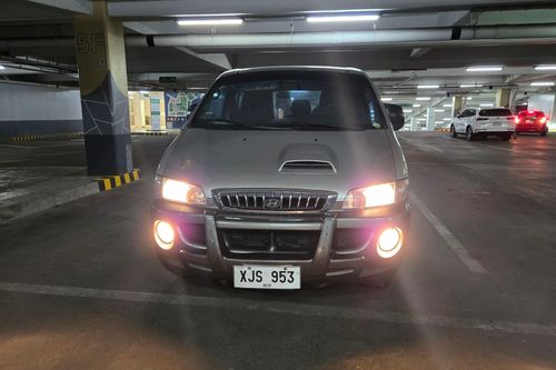 Second hand 2009 Hyundai Starex 2.5L SVX AT 