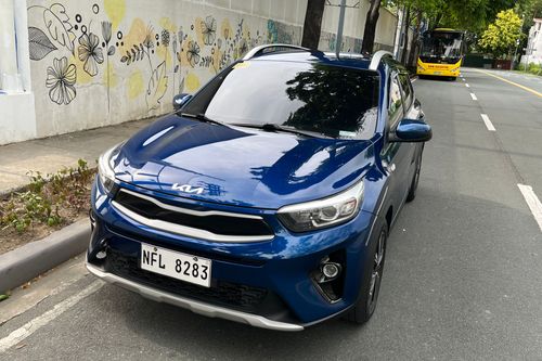 Old 2022 Kia Stonic LX MT
