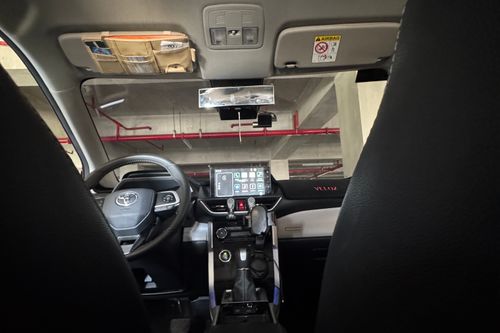 Second hand 2022 Toyota Veloz 1.5L V 