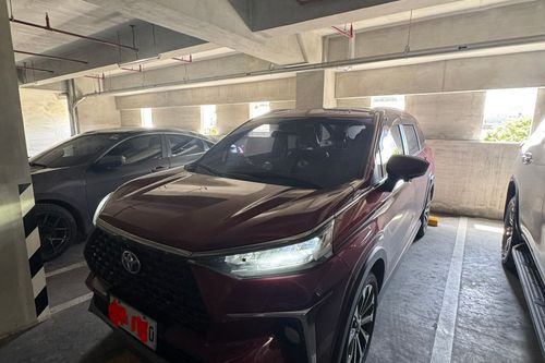 Second hand 2022 Toyota Veloz 1.5L V 