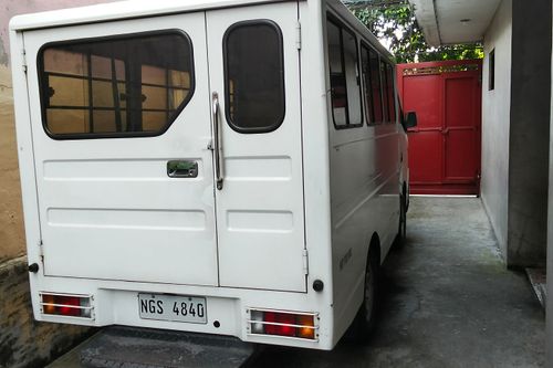 2nd Hand 2021 Isuzu Traviz L Utility Van