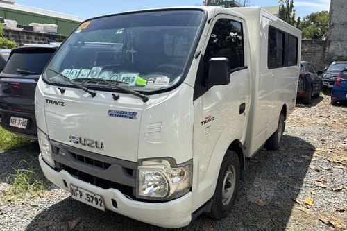 Used 2023 Isuzu Traviz