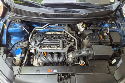 Old 2023 Kia Stonic LX AT