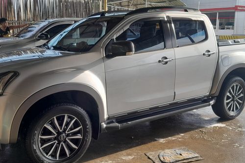 Second hand 2020 Isuzu D-Max 3.0 4x2 LS-A Plus MT 