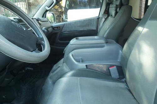 Old 2006 Toyota Hiace 2.0L GL MT