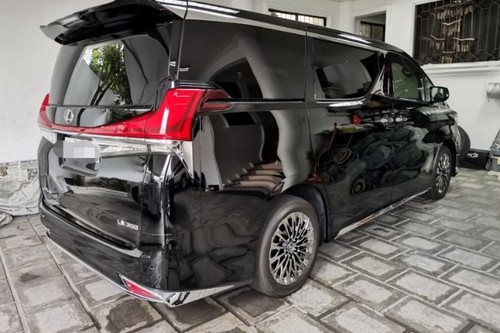 2nd Hand 2020 Lexus LM 350 (7-Seater)