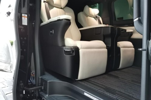 Used 2020 Lexus LM 350 (7-Seater)