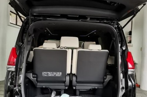 Used 2020 Lexus LM 350 (7-Seater)