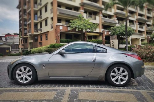 Second hand 2003 Nissan 350Z 3.5L AT 