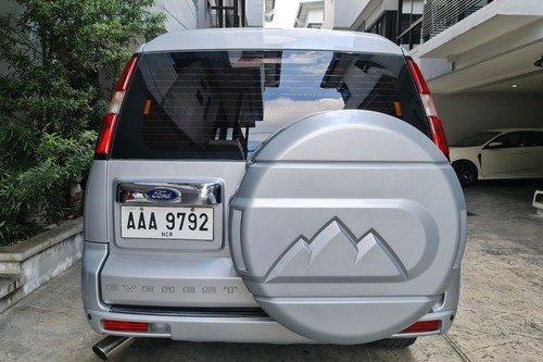 Second hand 2015 Ford Everest 2.5L XLT AT 