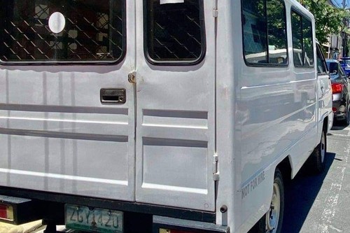 2nd Hand 2000 Mitsubishi L300 2.5L FB Deluxe MT