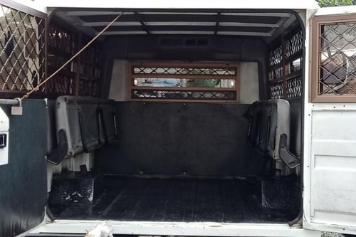 Old 2000 Mitsubishi L300 2.5L FB Deluxe MT