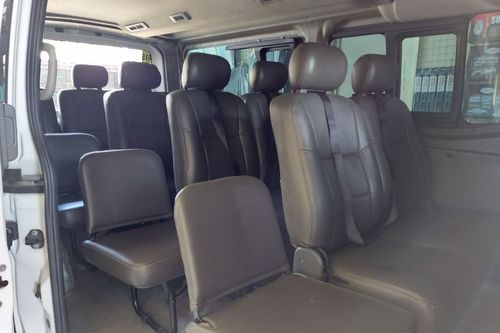 Second hand 2017 Nissan Urvan 15 Seater SHUTTLE 