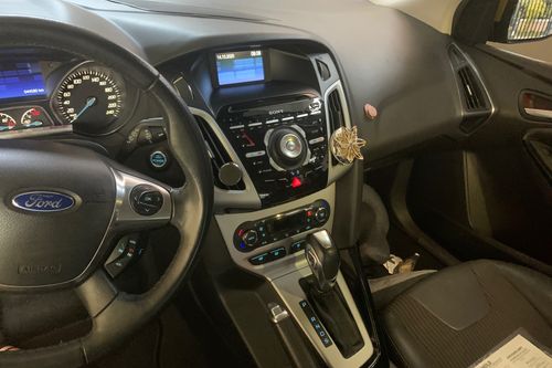 Used 2014 Ford Focus Hatchback 2.0L Sport Gasoline AT