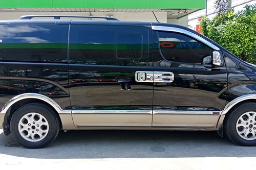 Used 2011 Hyundai Grand Starex 2.5 CRDi GLS 5AT (Dsl-Swivel) 10 Seater