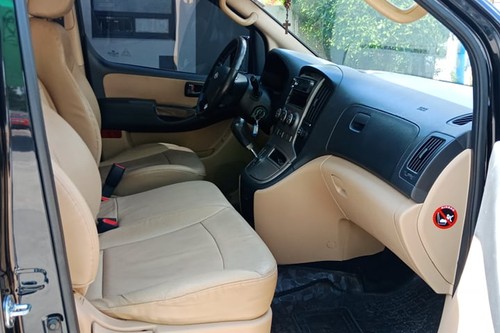 Used 2011 Hyundai Grand Starex 2.5 CRDi GLS 5AT (Dsl-Swivel) 10 Seater