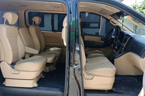 Used 2011 Hyundai Grand Starex 2.5 CRDi GLS 5AT (Dsl-Swivel) 10 Seater