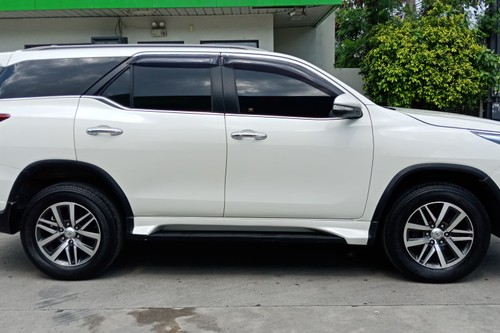 Old 2017 Toyota Fortuner 2.4 V AT