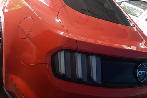 Old 2016 Ford Mustang 5.0L GT Fastback AT