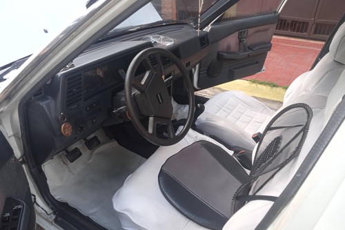 Second hand 1990 Nissan Sentra 1.3L LEC MT 