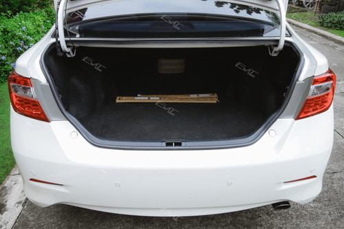 Used 2014 Toyota Camry 2.5 V AT