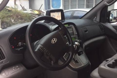 Old 2016 Hyundai Grand Starex 2.5L Gold CRDi AT