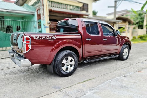 Second hand 2010 Nissan Frontier Navara 2.5L Krome AT 
