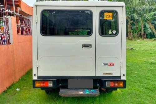 Second hand 2015 Mitsubishi L300 2.5L FB Deluxe MT 