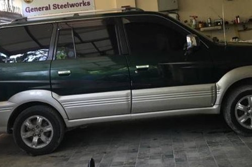 Second hand 2002 Toyota Revo 2.0L VX AT 