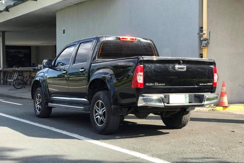 Second hand 2013 Isuzu D-Max 3.0 LS 4x2 AT 