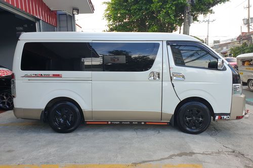 Used 2017 Toyota Hiace 3.0 GL Grandia AT