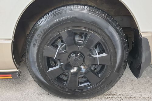 Used 2017 Toyota Hiace 3.0 GL Grandia AT