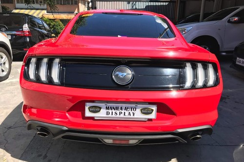 Old 2011 Ford Mustang 5.0L V8 GT Premium