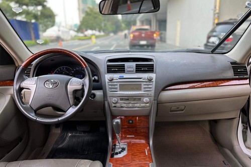 Used 2010 Toyota Camry 2.4 V AT