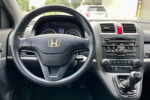 Second hand 2010 Honda CR-V 2.0 V MT 