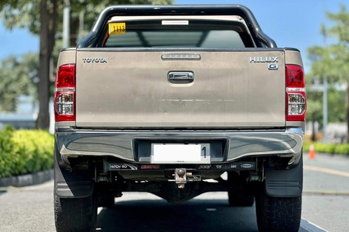 Second hand 2014 Toyota Hilux 2.5 G 4x2 AT 