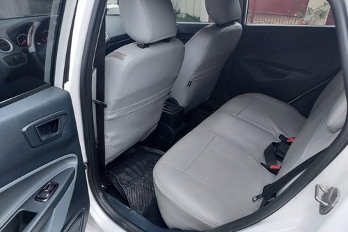 Second hand 2013 Ford Fiesta Hatchback 1.4L Trend MT 