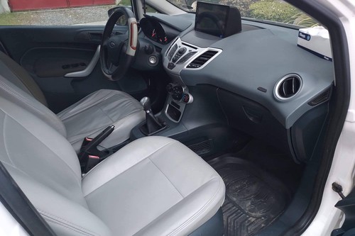 Used 2013 Ford Fiesta Hatchback 1.4L Trend MT