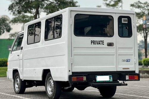 Used 2012 Mitsubishi L300 2.5L FB Exceed MT