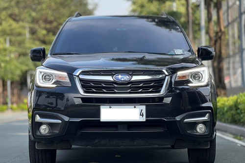 Old 2016 Subaru Forester 2.0i-Premium