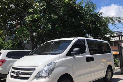 Second hand 2017 Hyundai Starex 2.5L GRX MT 