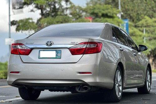 2nd Hand 2013 Toyota Camry 2.5 V AT