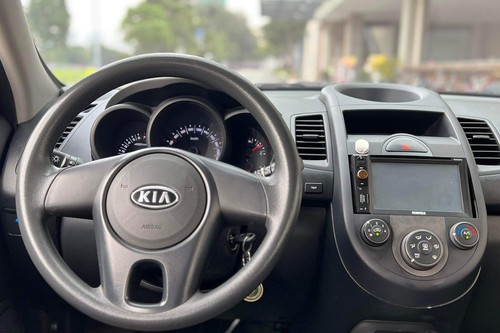 2nd Hand 2011 Kia Soul LX 1.6 L AT