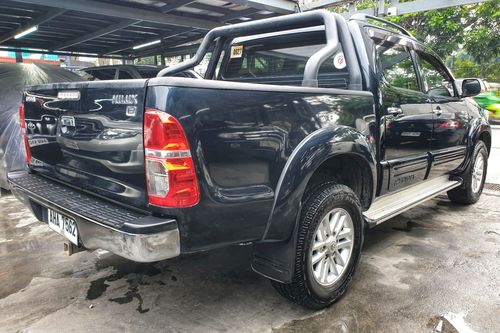 Second hand 2015 Toyota Hilux 2.5 G 4x2 AT 