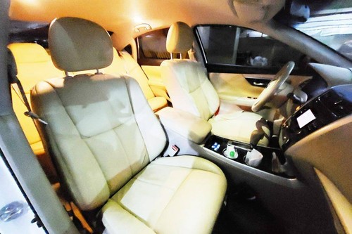 Second hand 2015 Nissan Altima 2.5 SV 