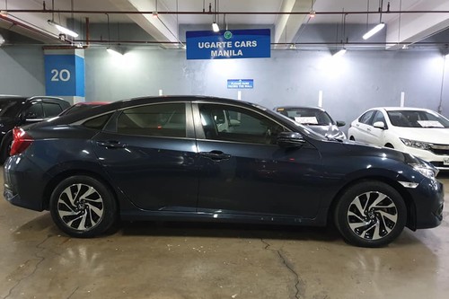 Old 2018 Honda Civic 1.8 E AT
