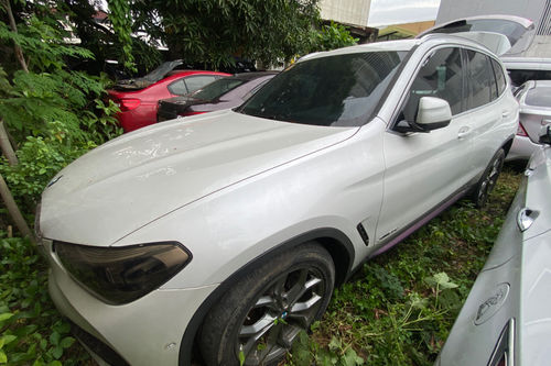Second hand 2018 BMW X3 xDrive 20i AT 